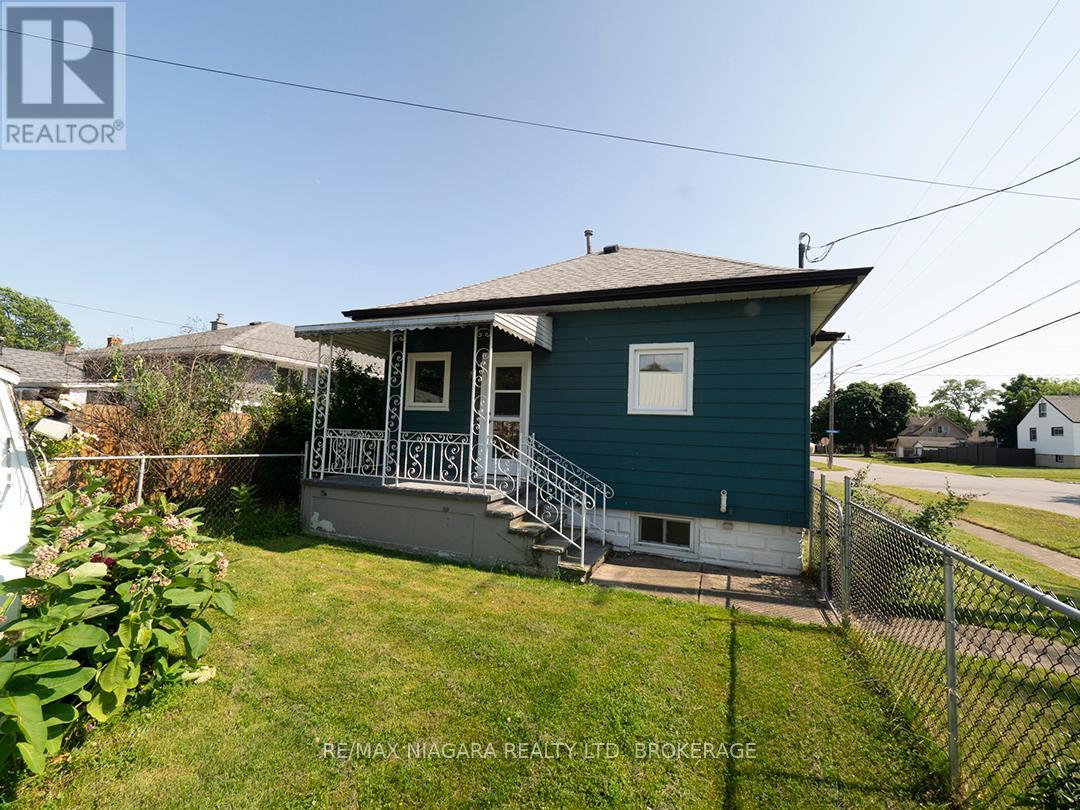 Property at 58 CHRISTMAS STREET image 2