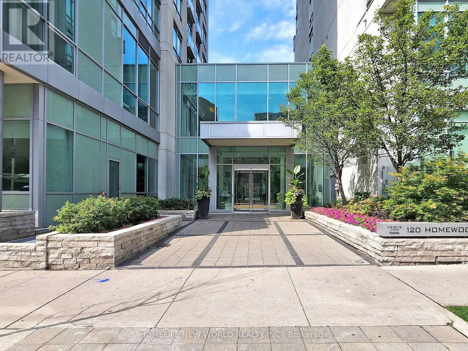 621 - 120 Homewood Avenue, Toronto, Ontario  M4Y 2J3 - Photo 2 - C12264594