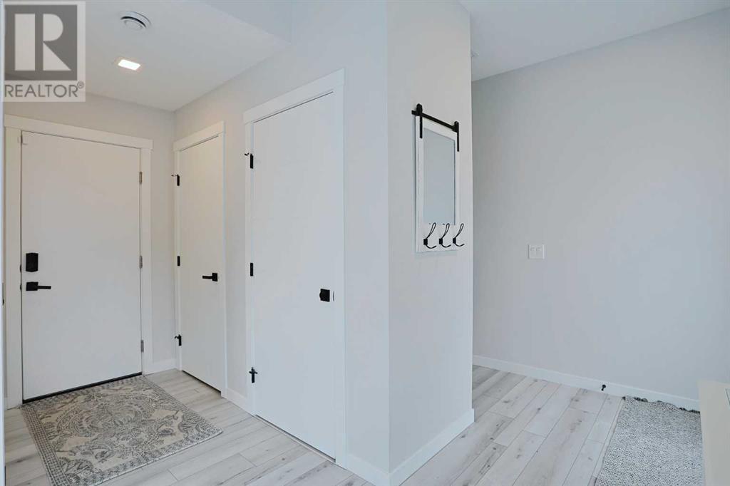 Property at 255 Greenbriar Common NW image 5