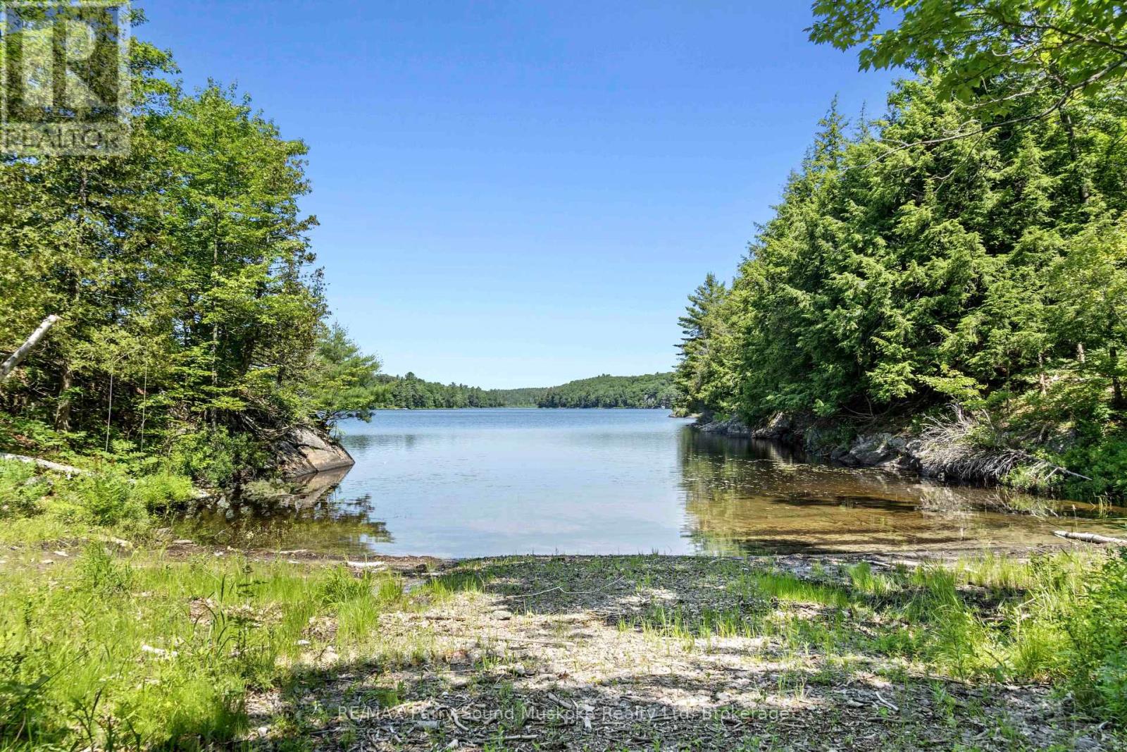 36 Fun Cottage Lane, Mcdougall, Ontario  P2A 2W7 - Photo 18 - X12264644