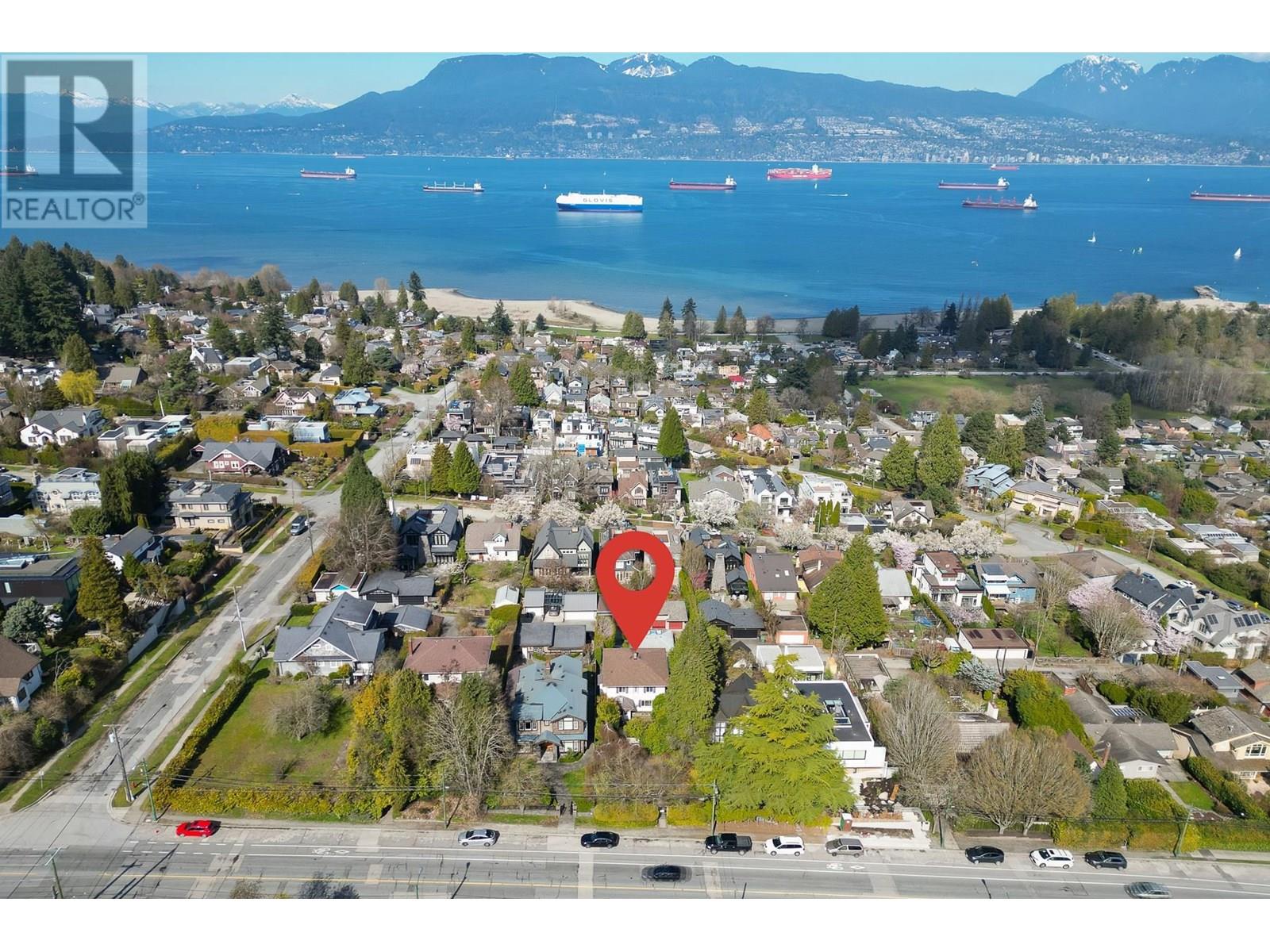 Property at 4557 W 4TH AVENUE image 2
