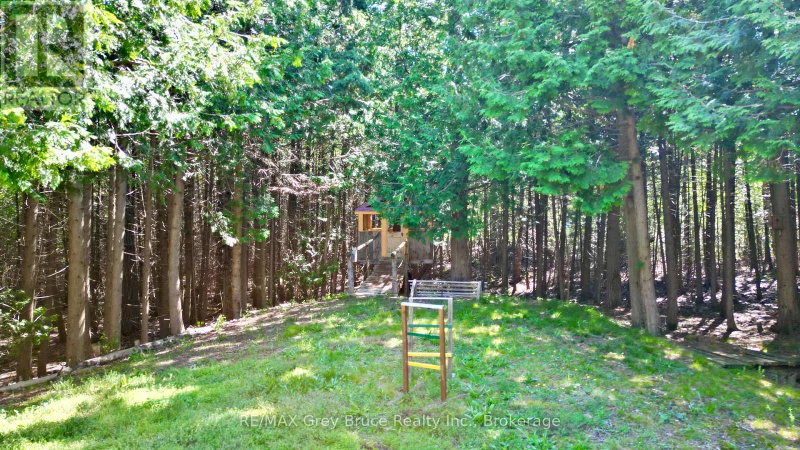 9 Hope Drive, Northern Bruce Peninsula, Ontario  N0H 1Z0 - Photo 36 - X12264679
