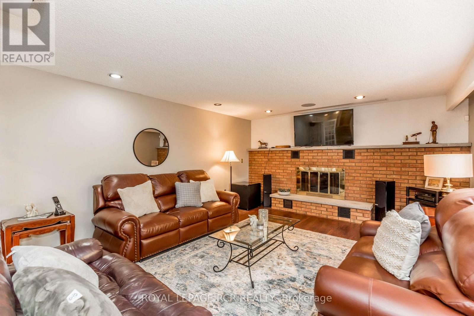 Property at 2100 DAVIS DRIVE W image 4