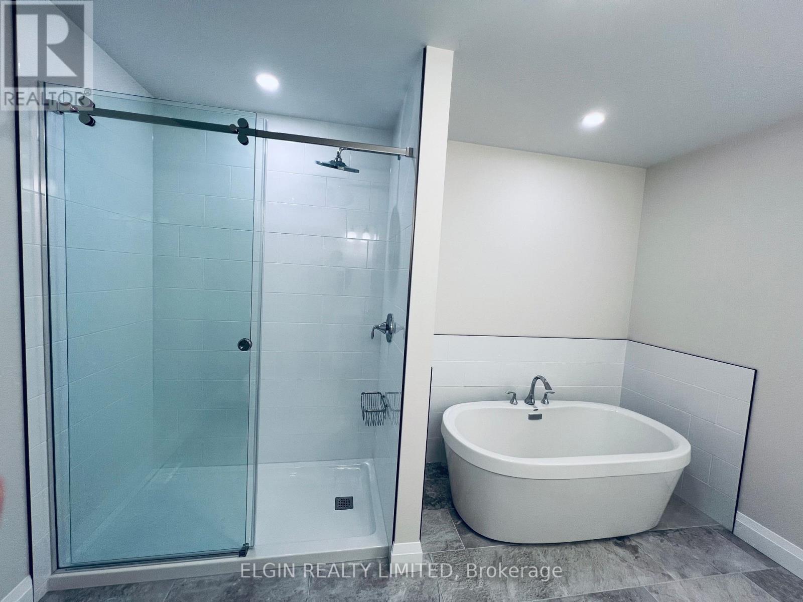 25-49 Royal Dornoch Drive, St. Thomas, Ontario  N5R 0P4 - Photo 22 - X12121193