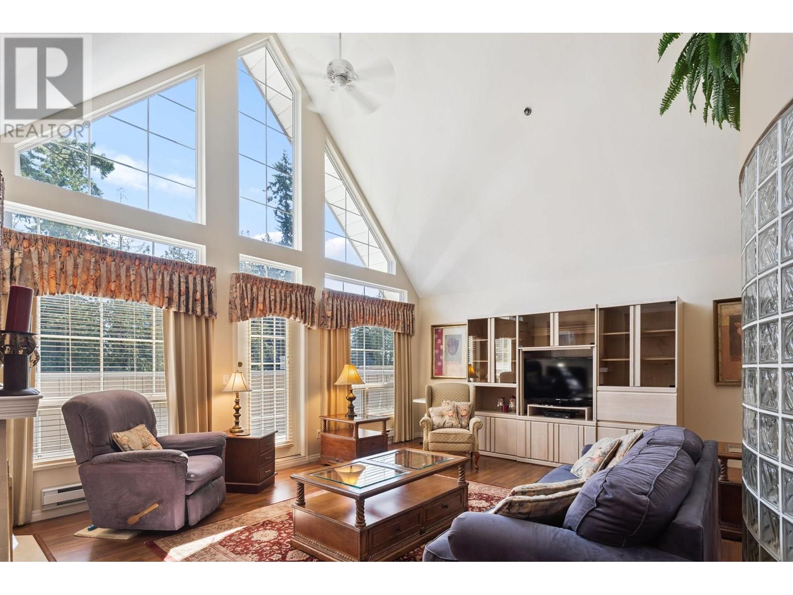 402 1154 Westwood Street, Coquitlam, British Columbia  V3B 7J1 - Photo 3 - R3022331