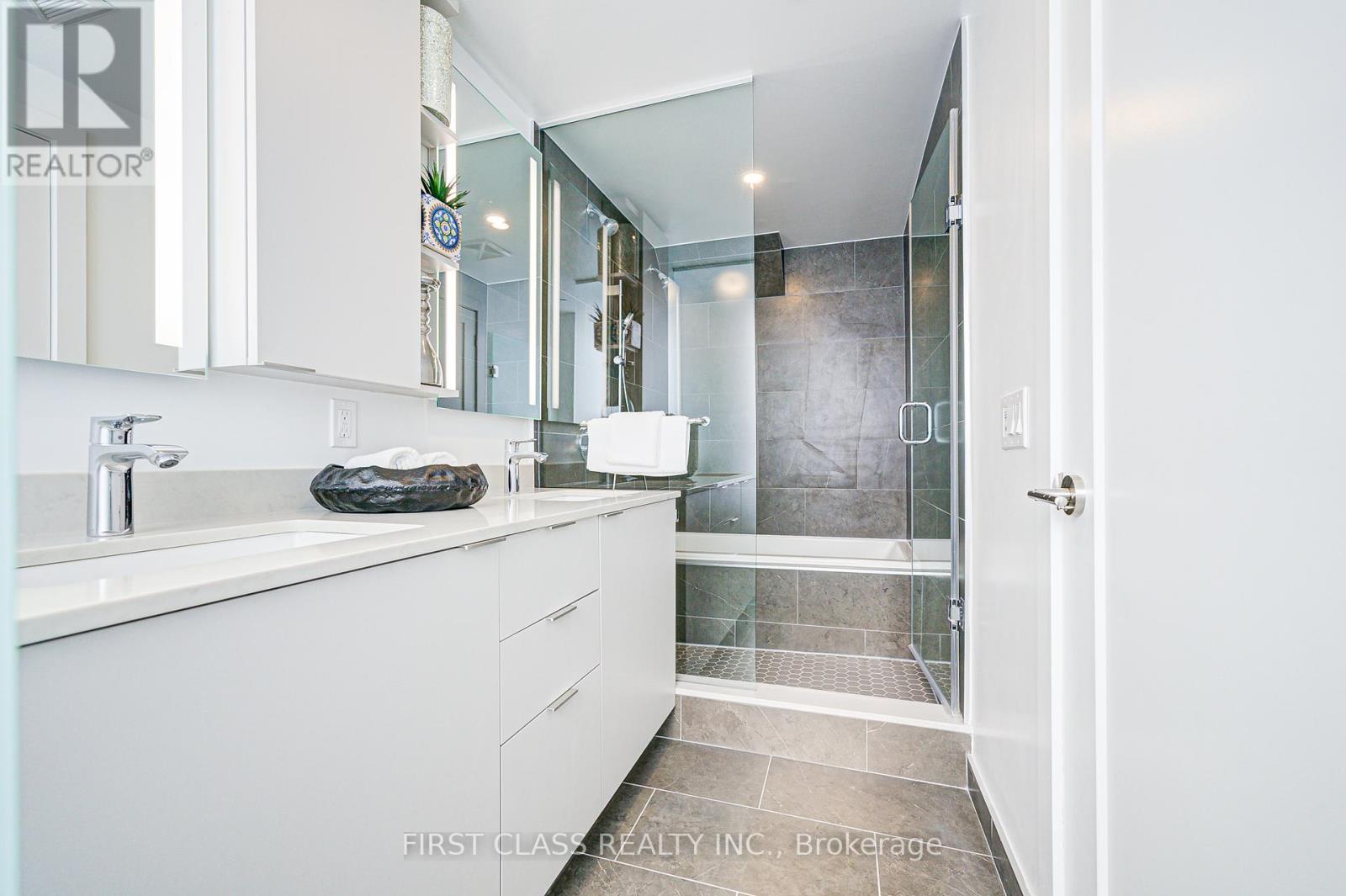 123w - 8 Cedarland Drive, Markham (Unionville), Ontario  L6G 0H4 - Photo 31 - N12263759
