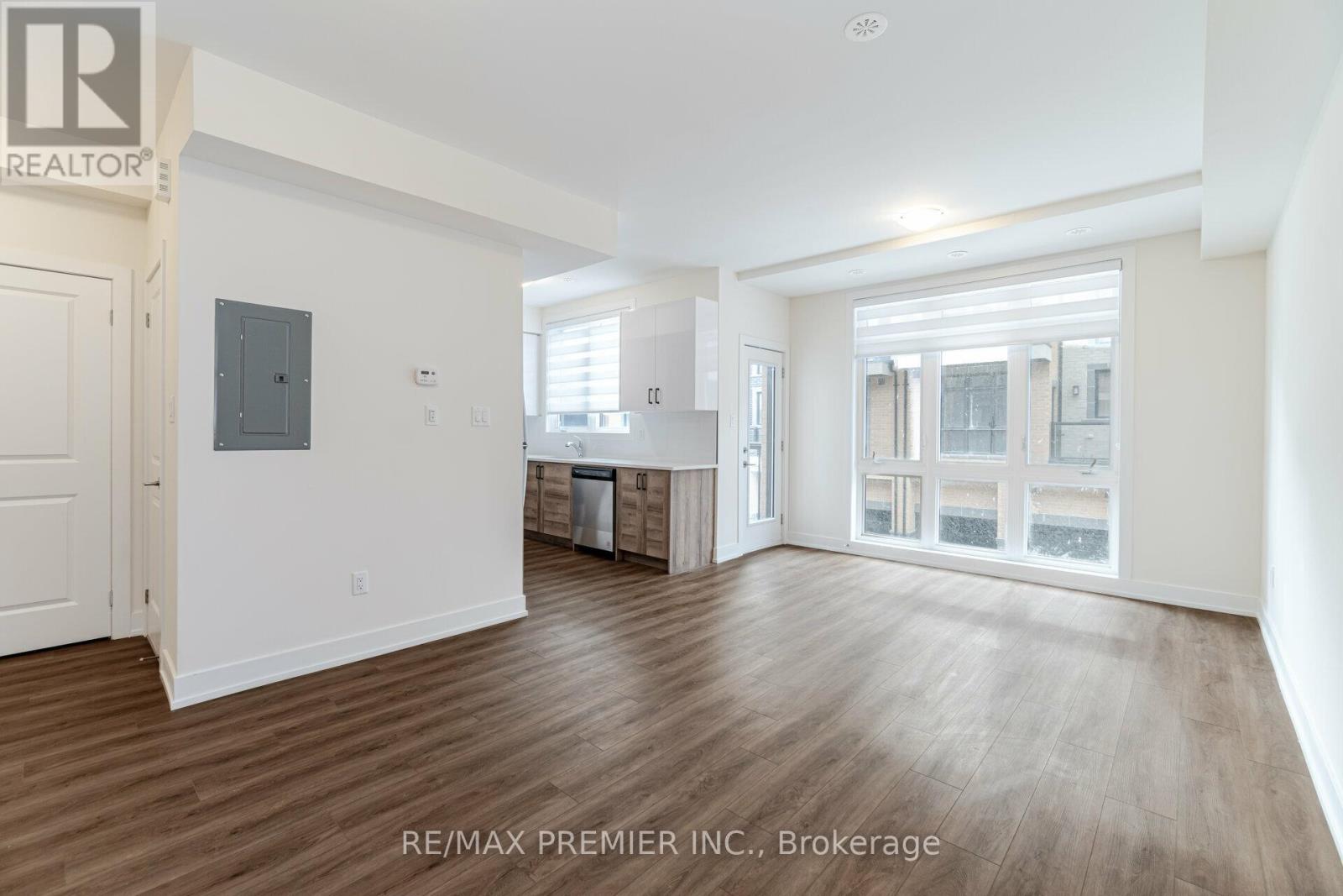 Property at 2 - 12860 YONGE STREET image 5