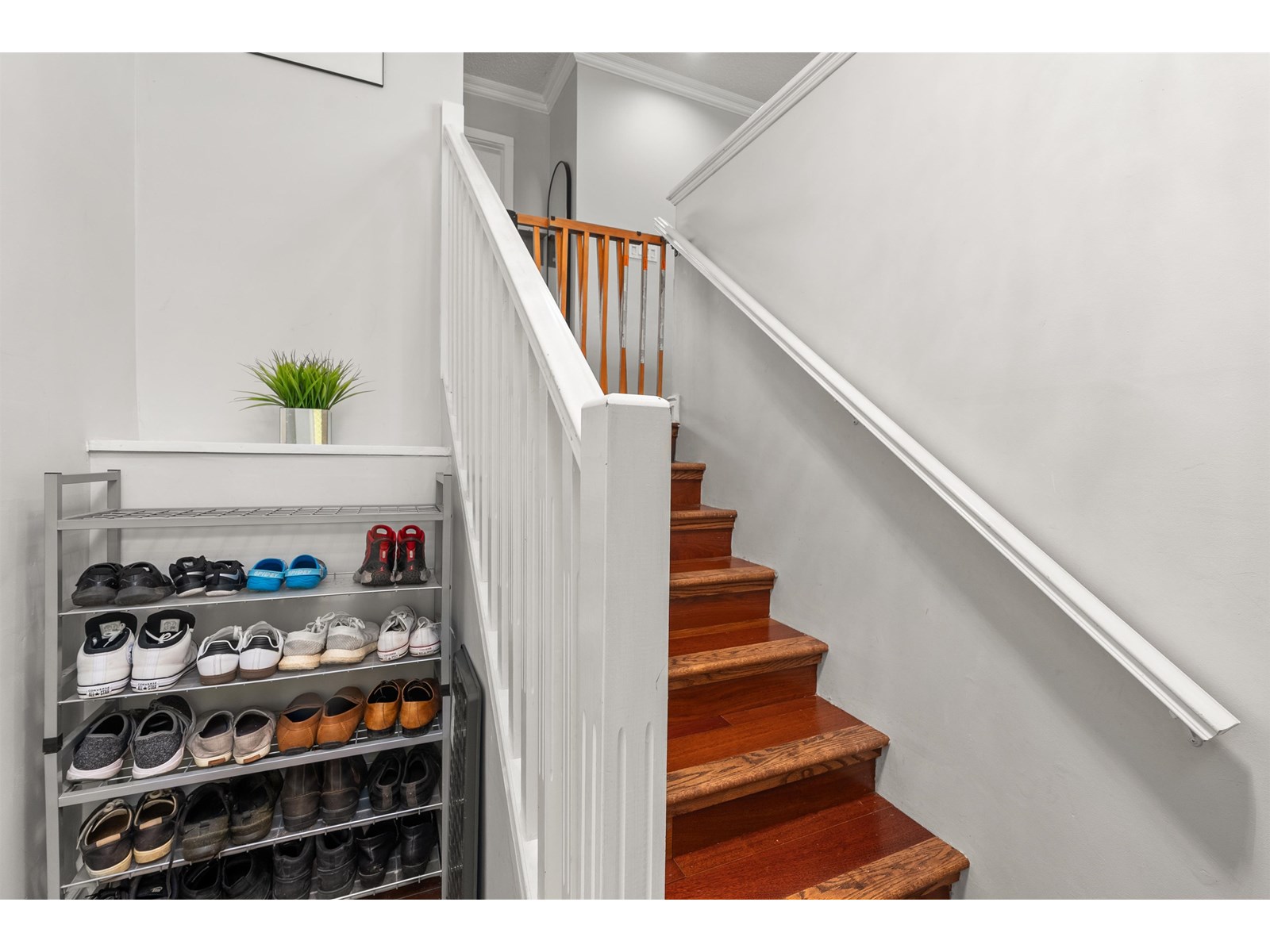 Property at 5840 184 STREET image 3