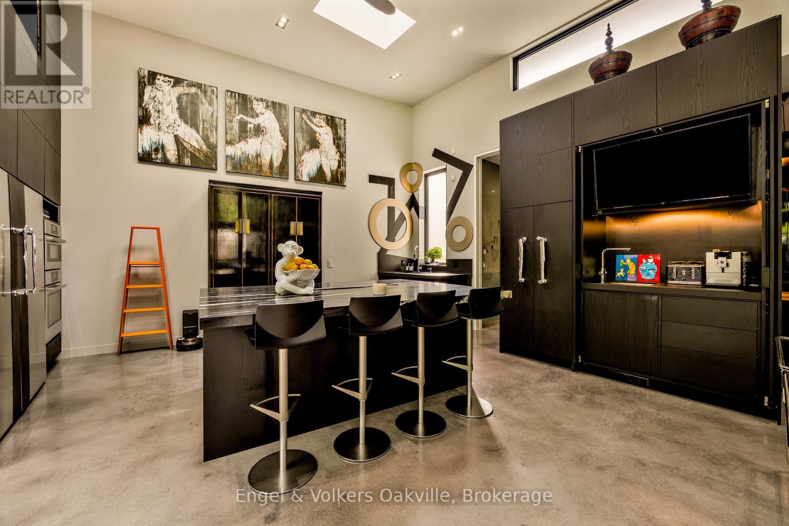 1516 Duncan Road, Oakville, Ontario  L6J 2R3 - Photo 15 - W12257222