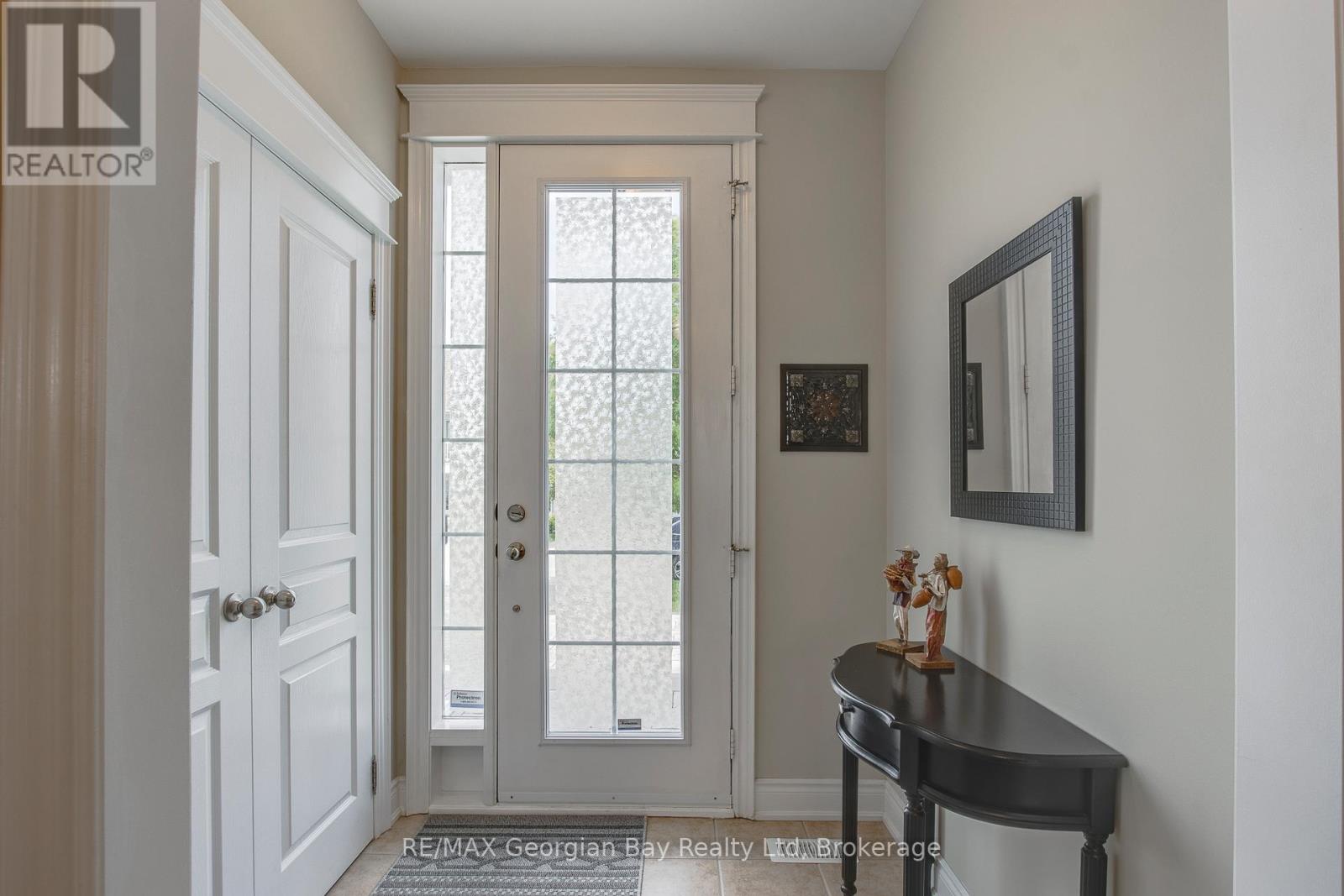 144 Wycliffe Cove, Tay, Ontario  L0K 2A0 - Photo 15 - S12264775