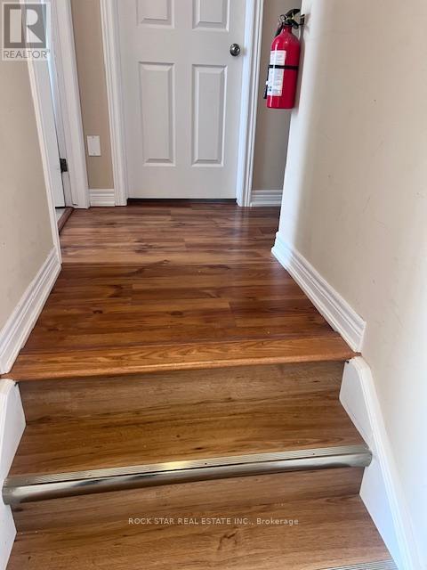 7 Chestnut Street E, St. Catharines (Oakdale), Ontario  L2T 1G6 - Photo 12 - X12264777