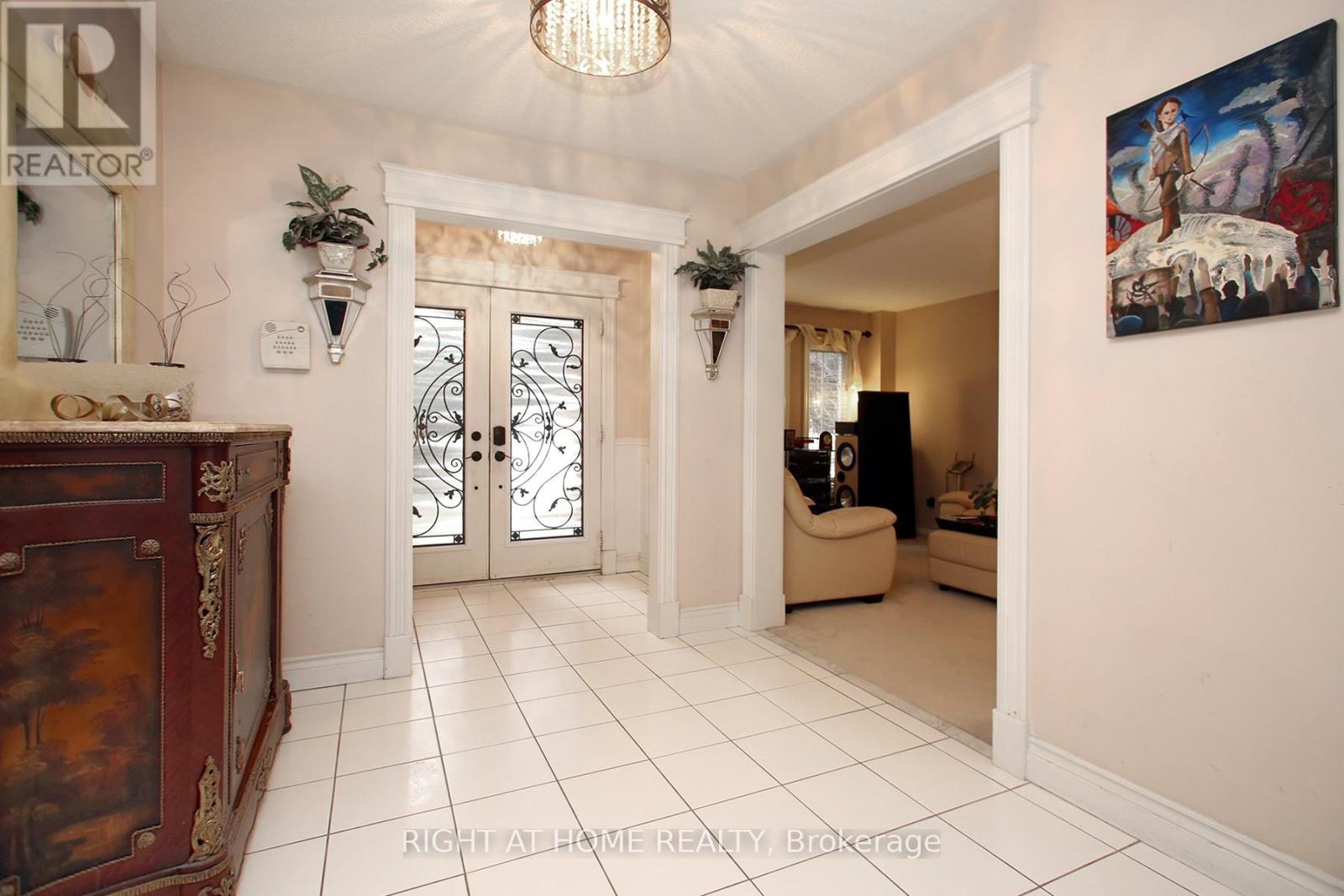 Property at 6 COLDSTREAM CRESCENT image 4