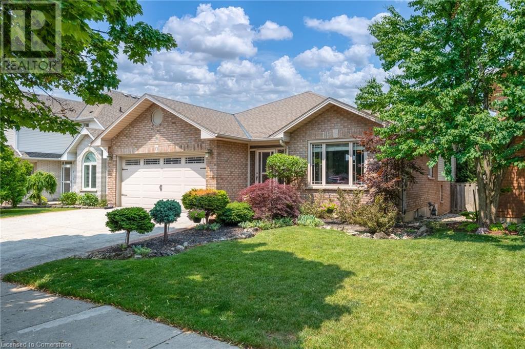 Property at 13 LONEOAK Crescent image 2