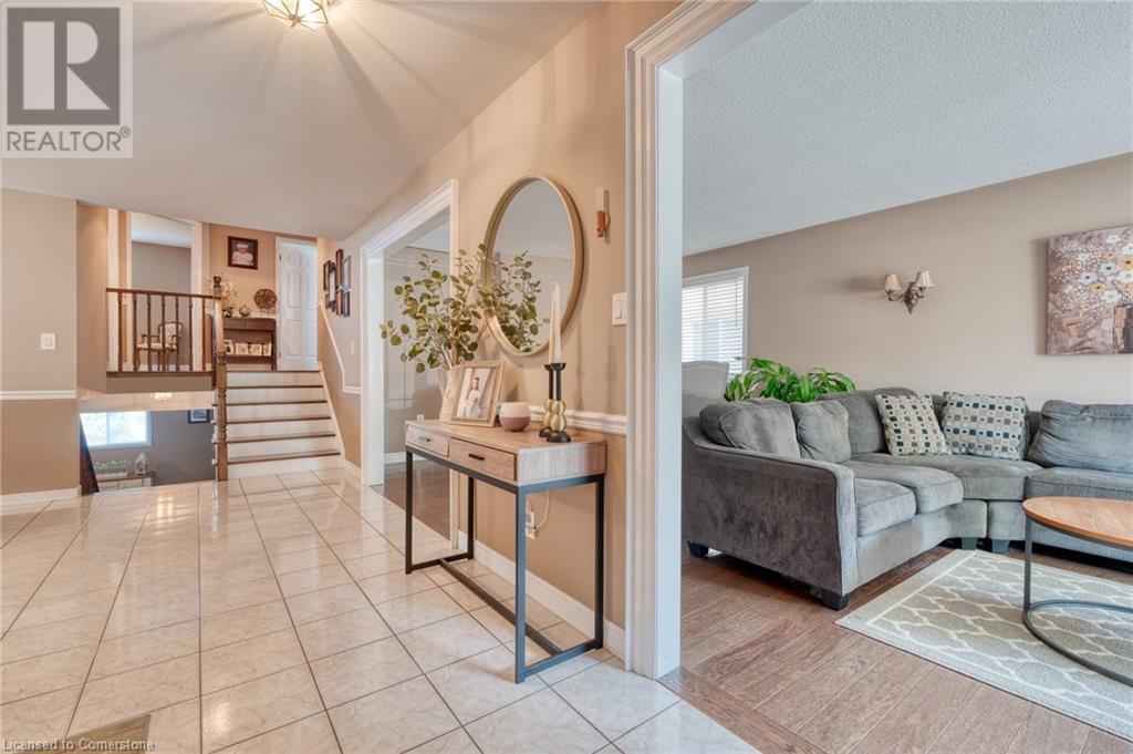 Property at 13 LONEOAK Crescent image 5