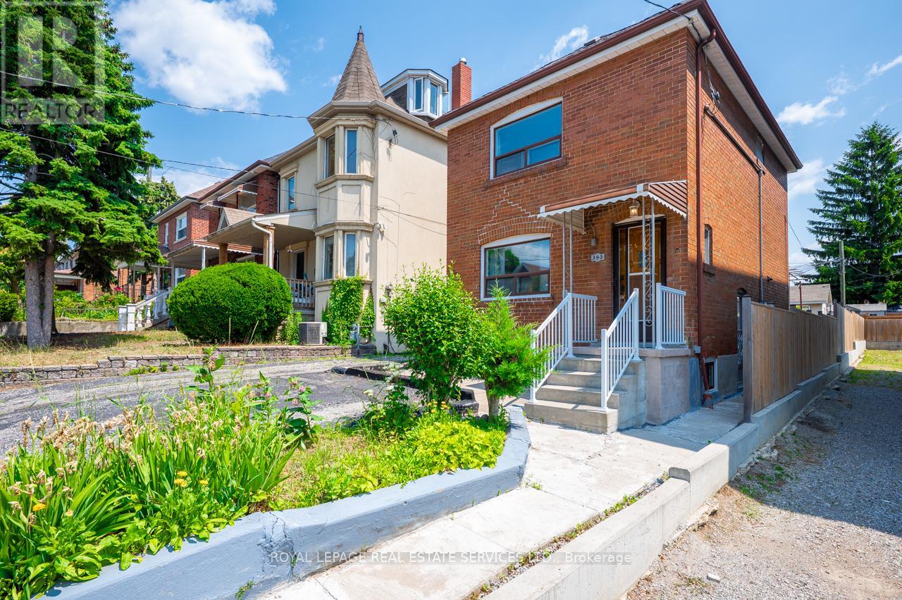 Property at 393 GLENHOLME AVENUE image 4