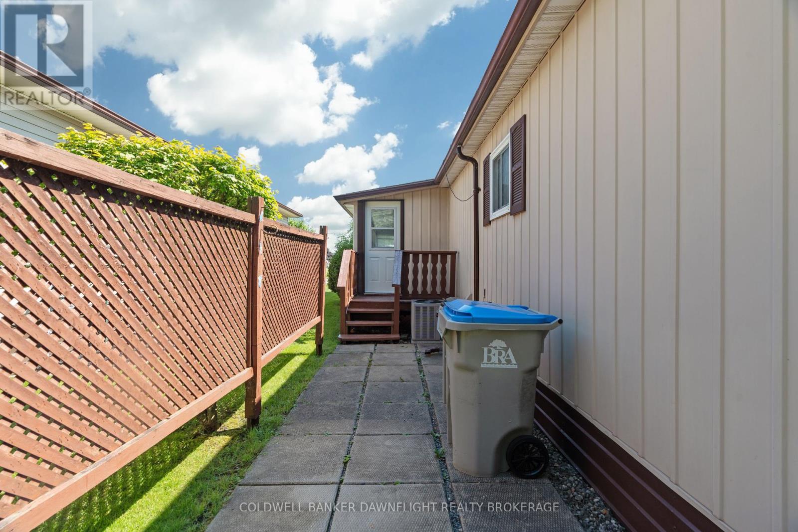 12 Redford Drive, South Huron (Exeter), Ontario  N0M 1S3 - Photo 36 - X12262581