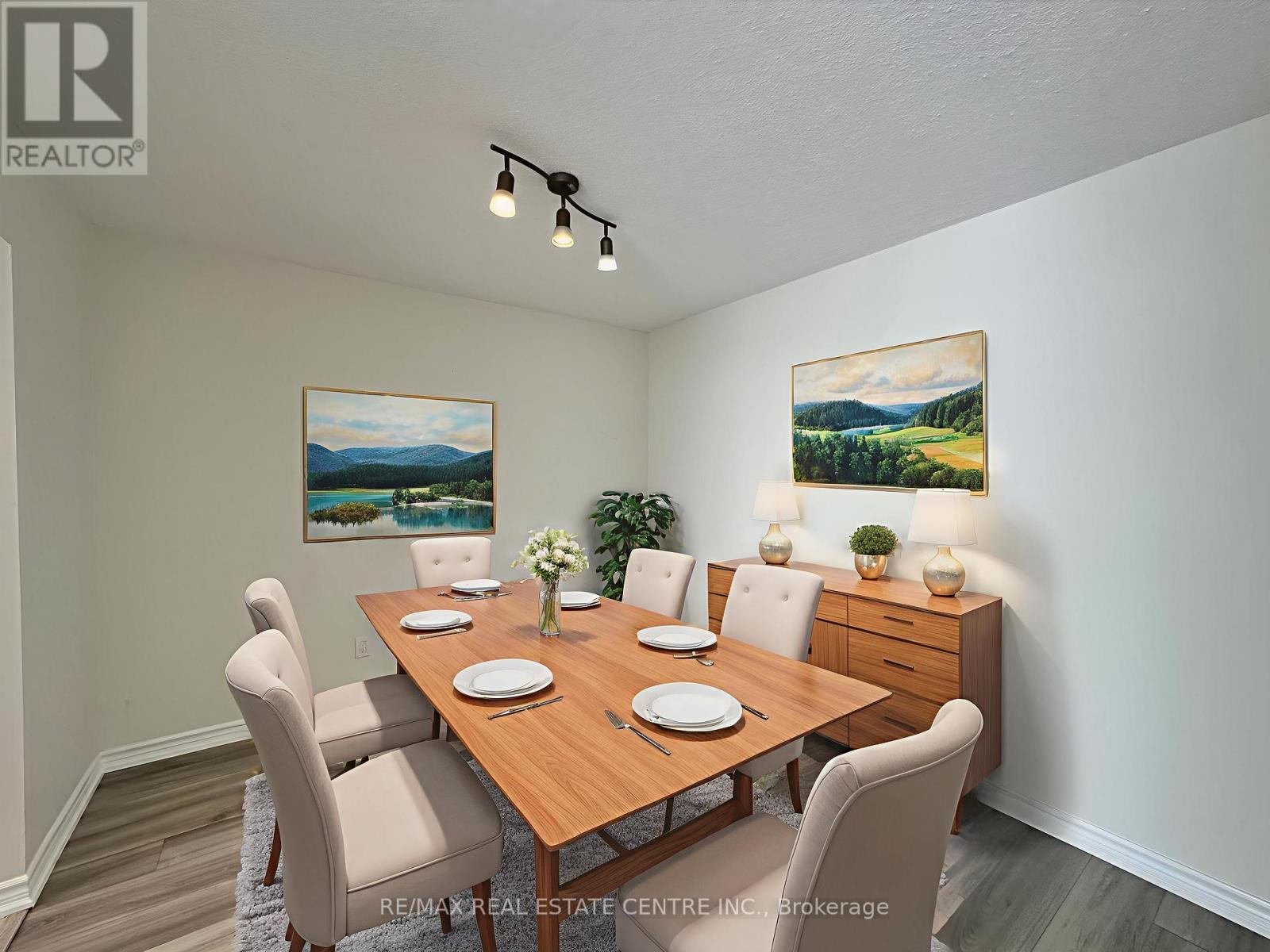 302 - 1360 Rathburn Road E, Mississauga, Ontario  L4W 4H4 - Photo 8 - W12241436