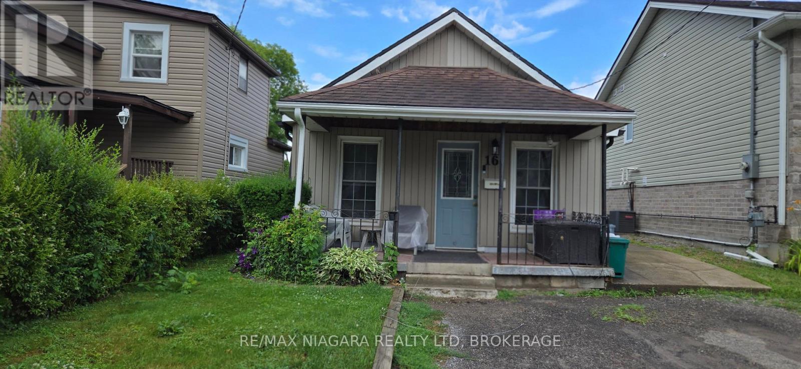 16 Churchill Street, St. Catharines, Ontario  L2S 2P2 - Photo 1 - X12264839