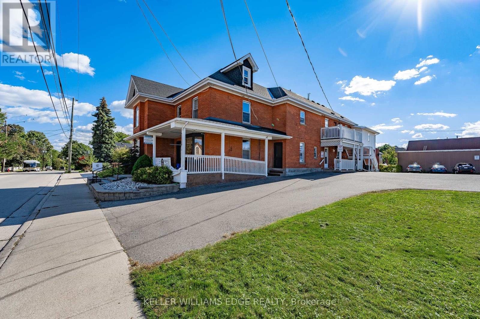 22 Mill Street S, Hamilton, Ontario  L0R 2H0 - Photo 2 - X12248010