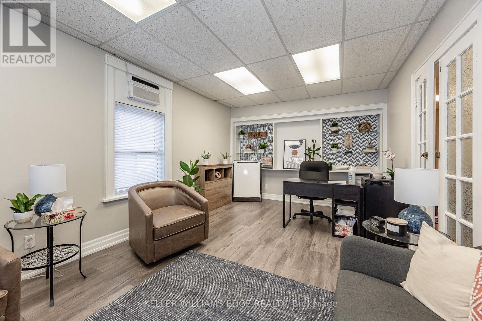 22 Mill Street S, Hamilton, Ontario  L0R 2H0 - Photo 7 - X12248010