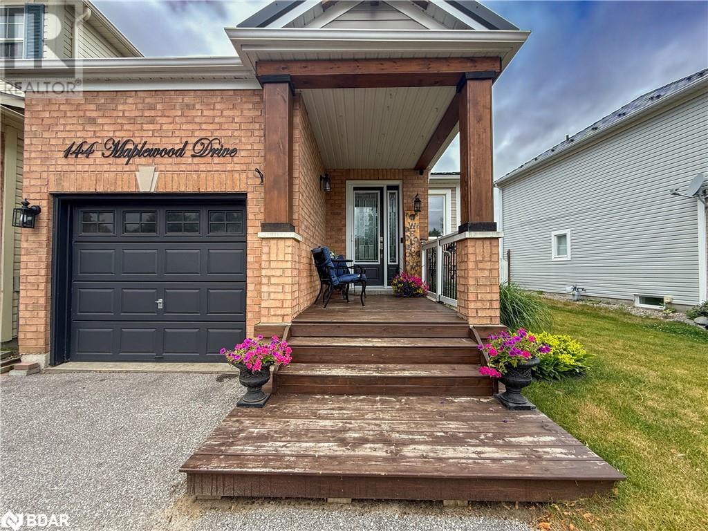 Property at 144 MAPLEWOOD Drive image 5
