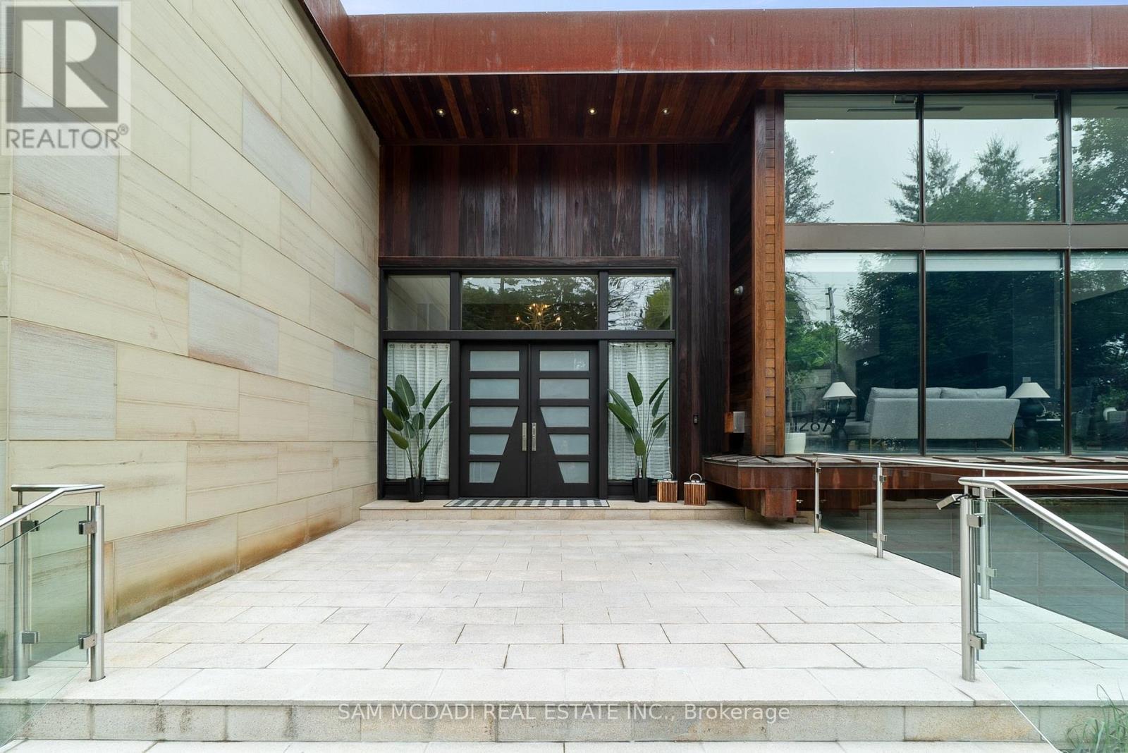 Property at 1287 BIRCHVIEW DRIVE image 3