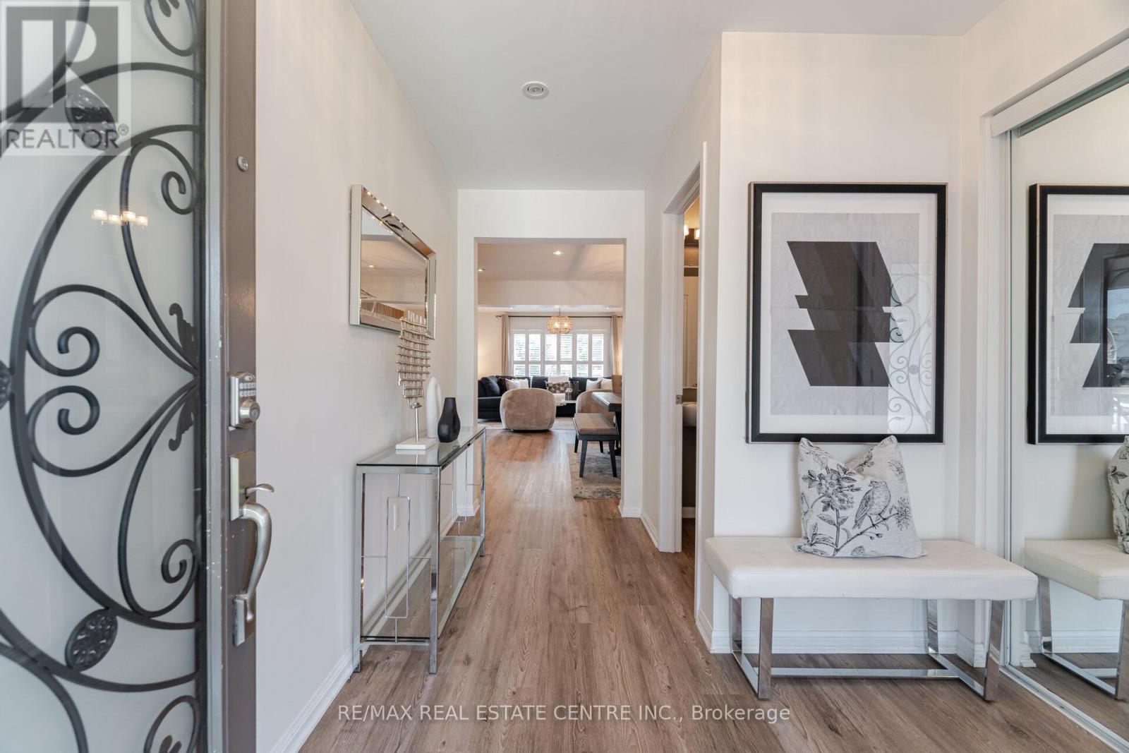 Property at 996 SAVOLINE BOULEVARD image 4