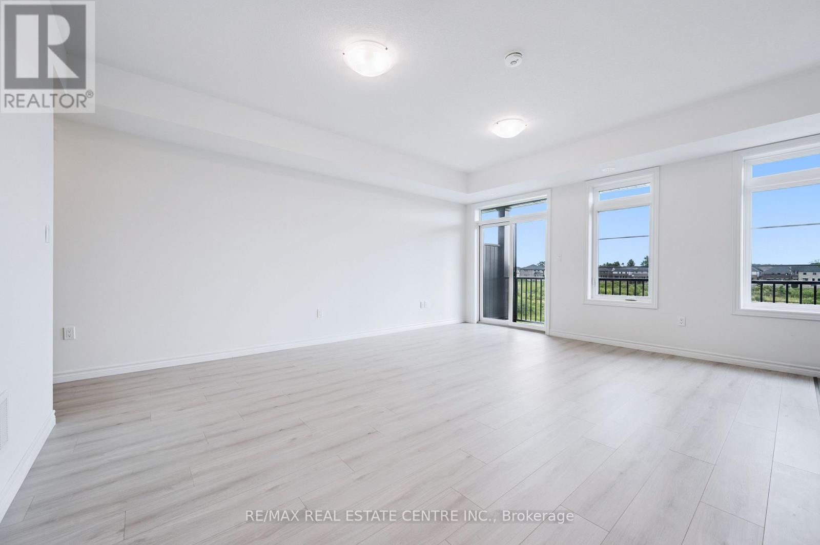 Property at 90 LOMOND LANE image 4