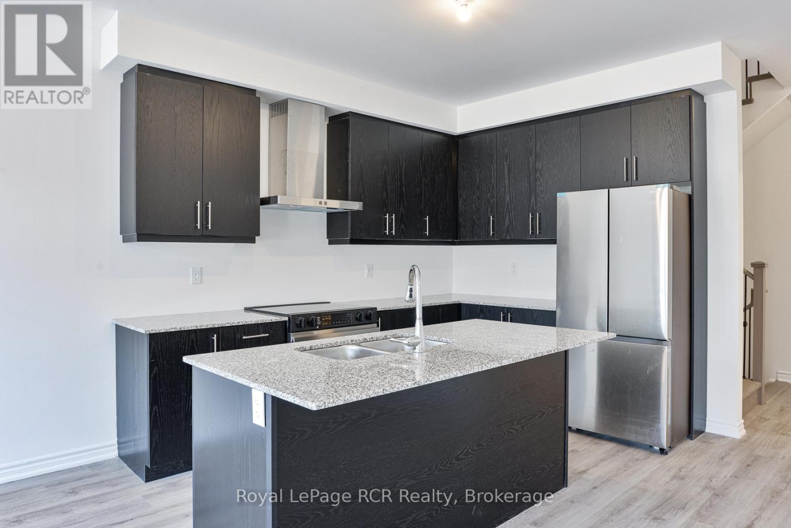 27 Wyn Wood Lane, Orillia, Ontario  L3V 8P7 - Photo 14 - S12264888