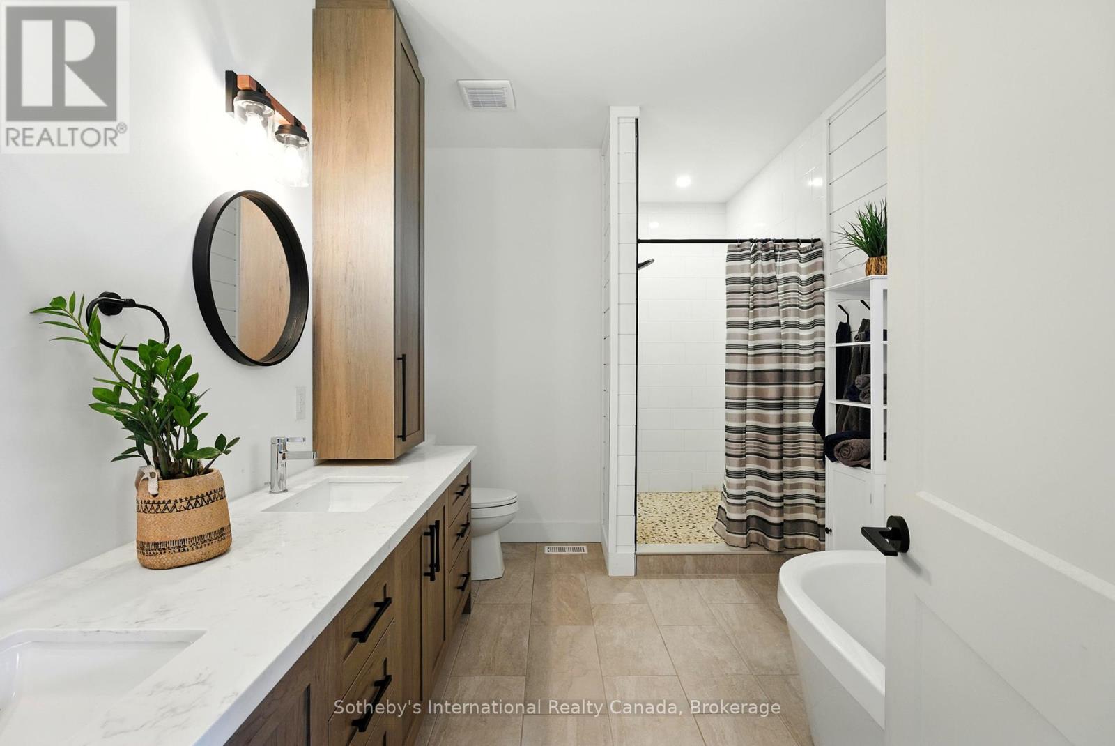 141 Three Mile Lake Road, Armour (Katrine), Ontario  P0A 1L0 - Photo 19 - X12264895