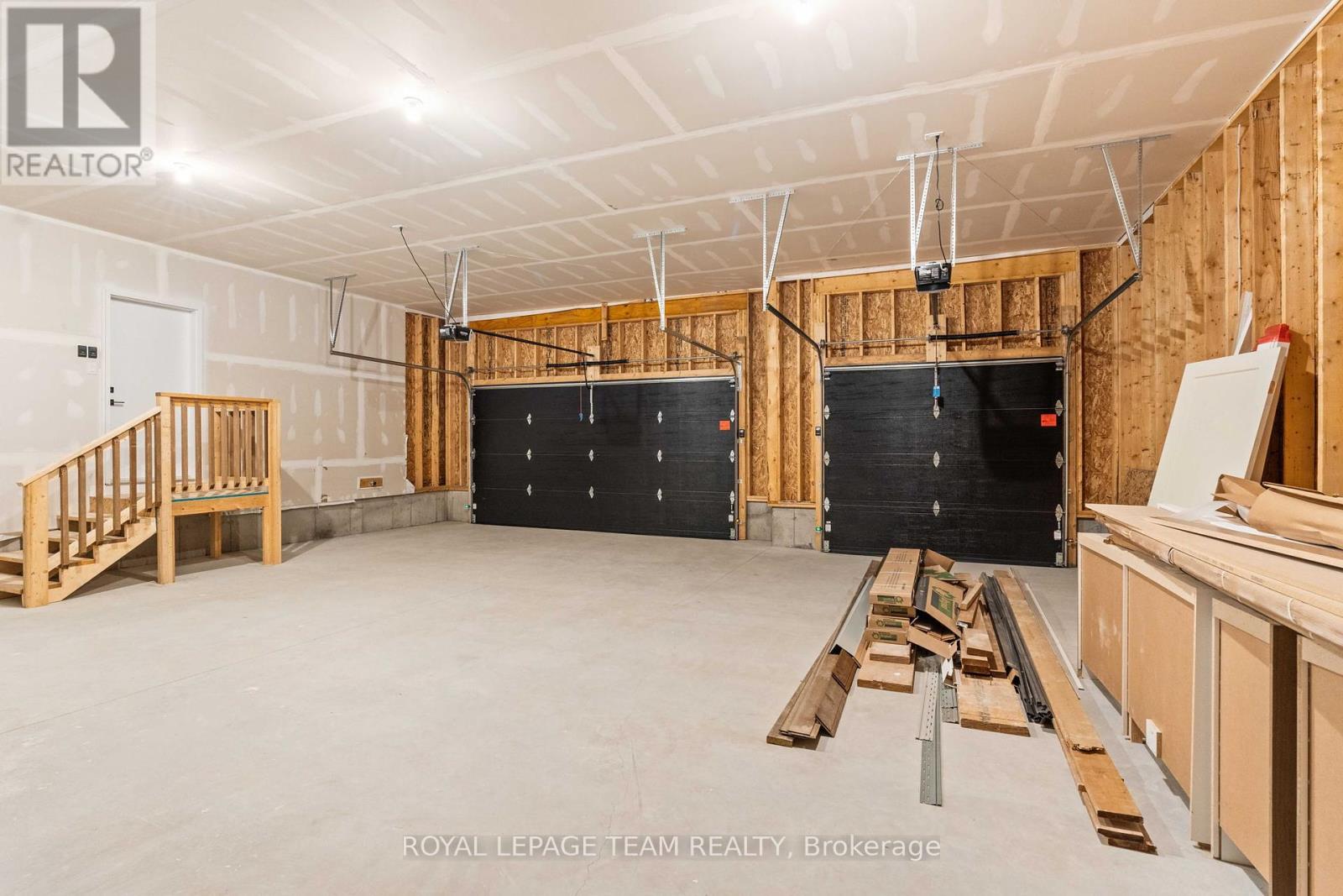 71 Hogan Drive, Mcnab/braeside, Ontario  K7S 0H8 - Photo 44 - X12236586