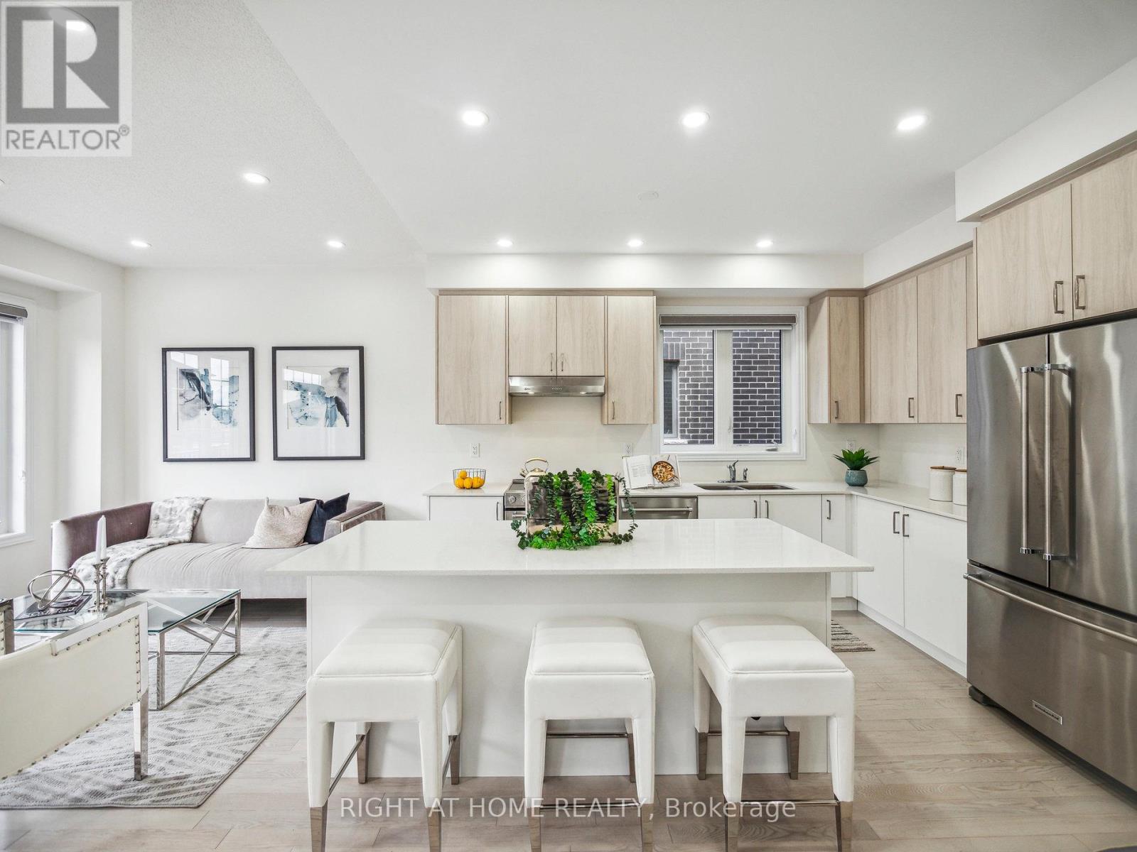 Property at 2632 DELPHINIUM TRAIL image 4