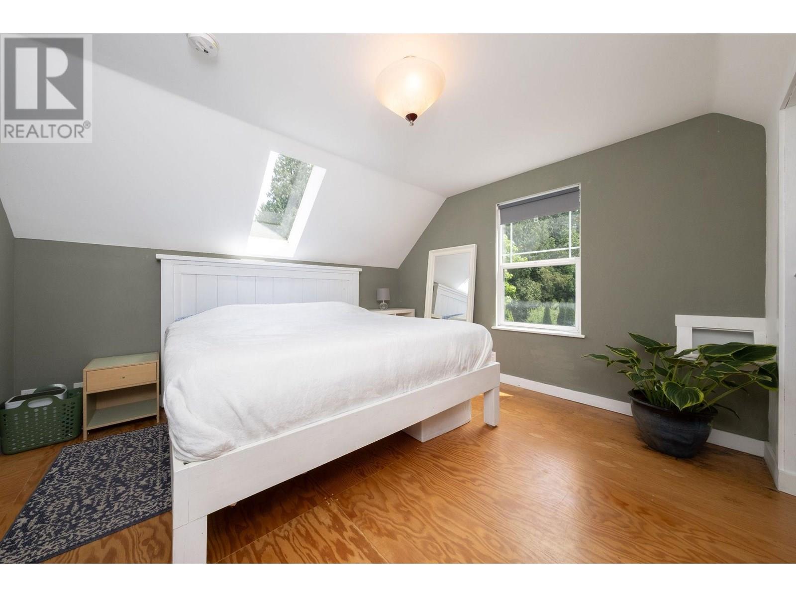 1075 Gladwin Drive, North Vancouver, British Columbia  V7R 1A1 - Photo 21 - R3017614