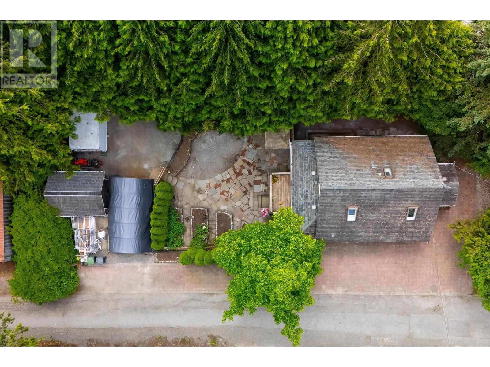 1075 Gladwin Drive, North Vancouver, British Columbia  V7R 1A1 - Photo 32 - R3017614