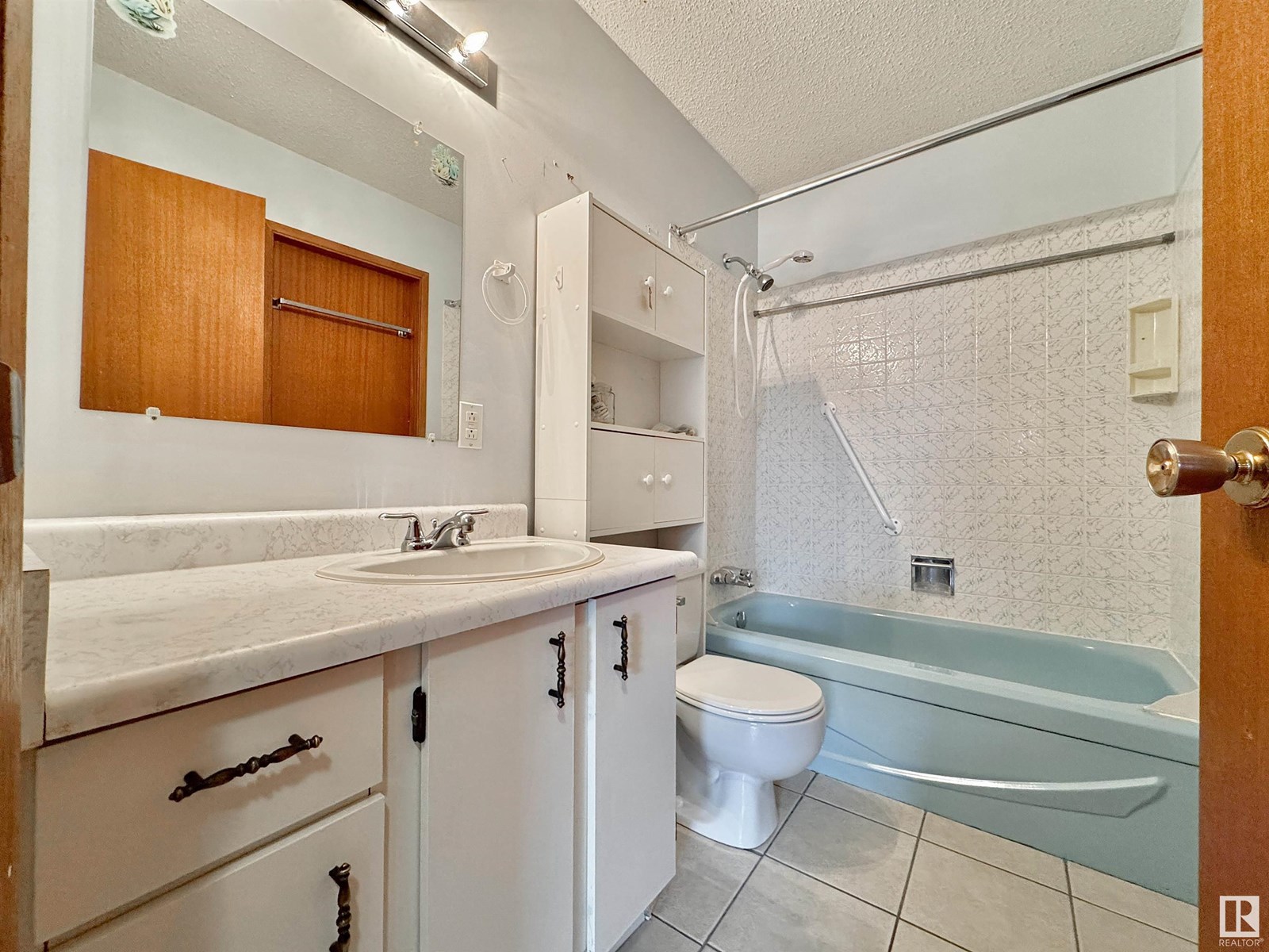 Property at 16606 115 ST NW image 2