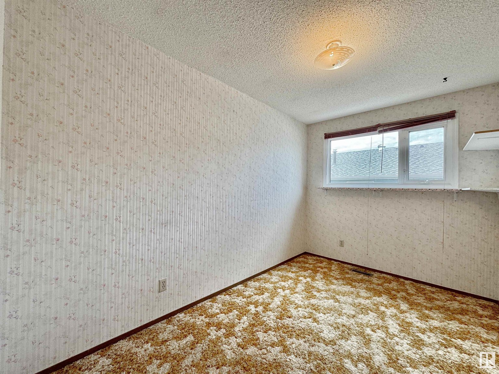 Property at 16606 115 ST NW image 3