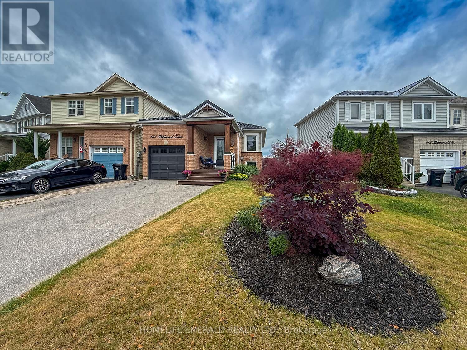 Property at 144 MAPLEWOOD DRIVE image 1