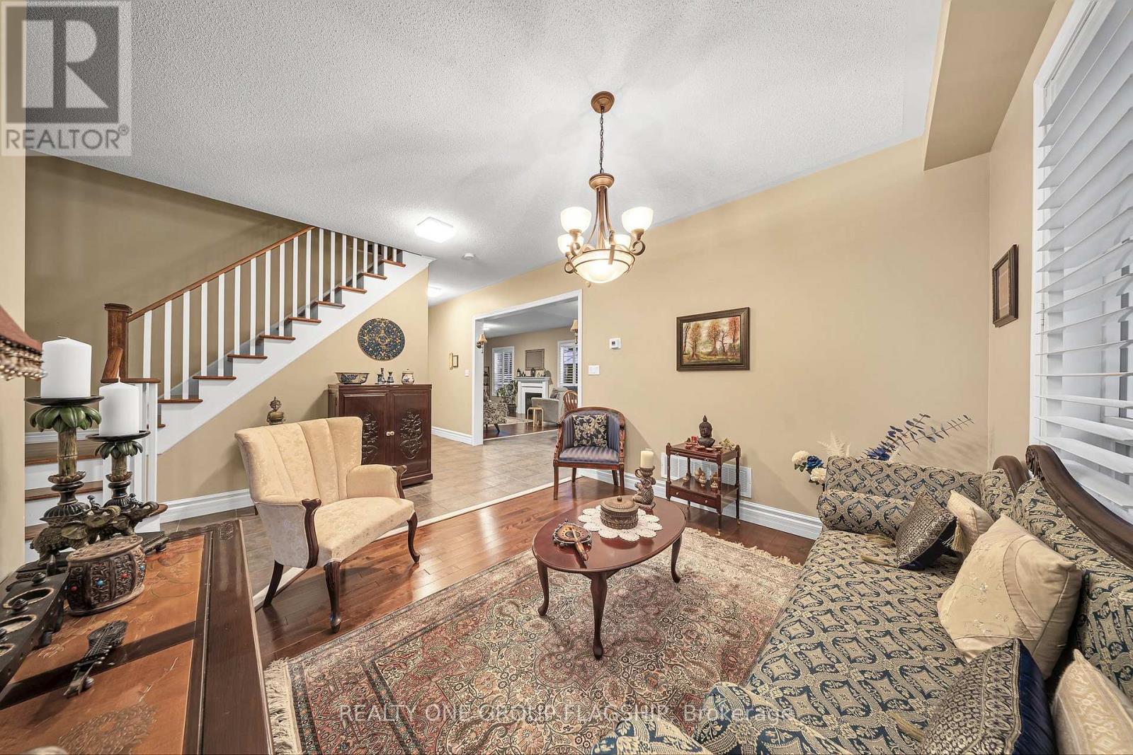 35 Hurst Street, Halton Hills, Ontario  L7J 2Z8 - Photo 10 - W12264866