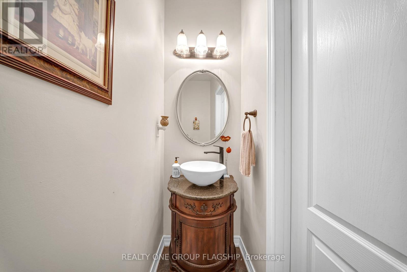 35 Hurst Street, Halton Hills, Ontario  L7J 2Z8 - Photo 17 - W12264866