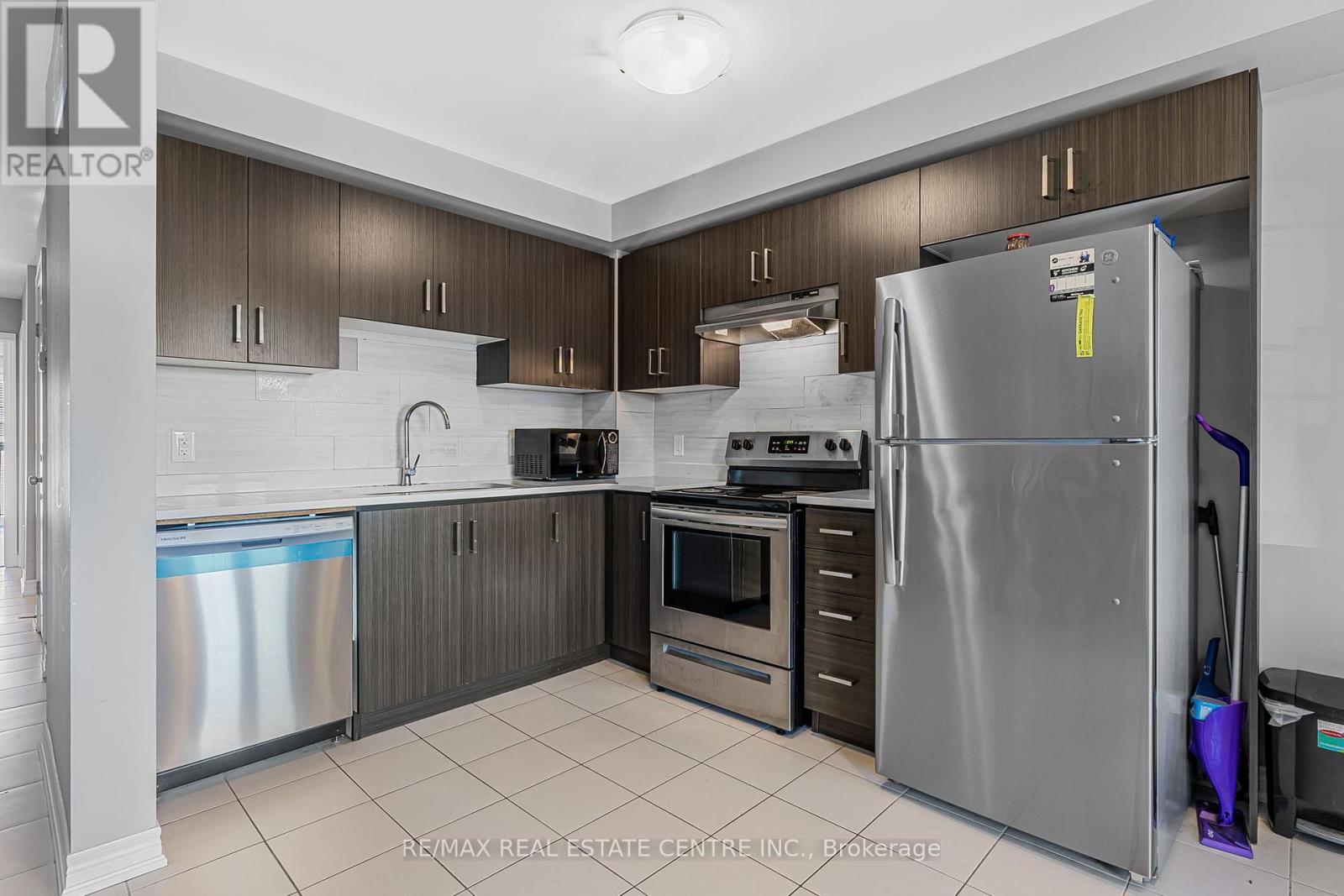 Property at 18 KING STREET image 5