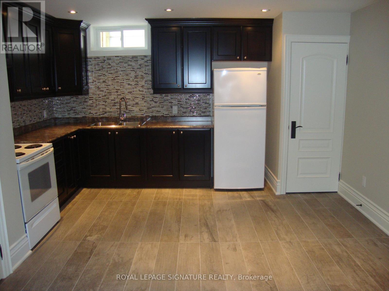 Bsmt Unit - 179 Durant Avenue, Toronto, Ontario  M4J 4W5 - Photo 2 - E12264906