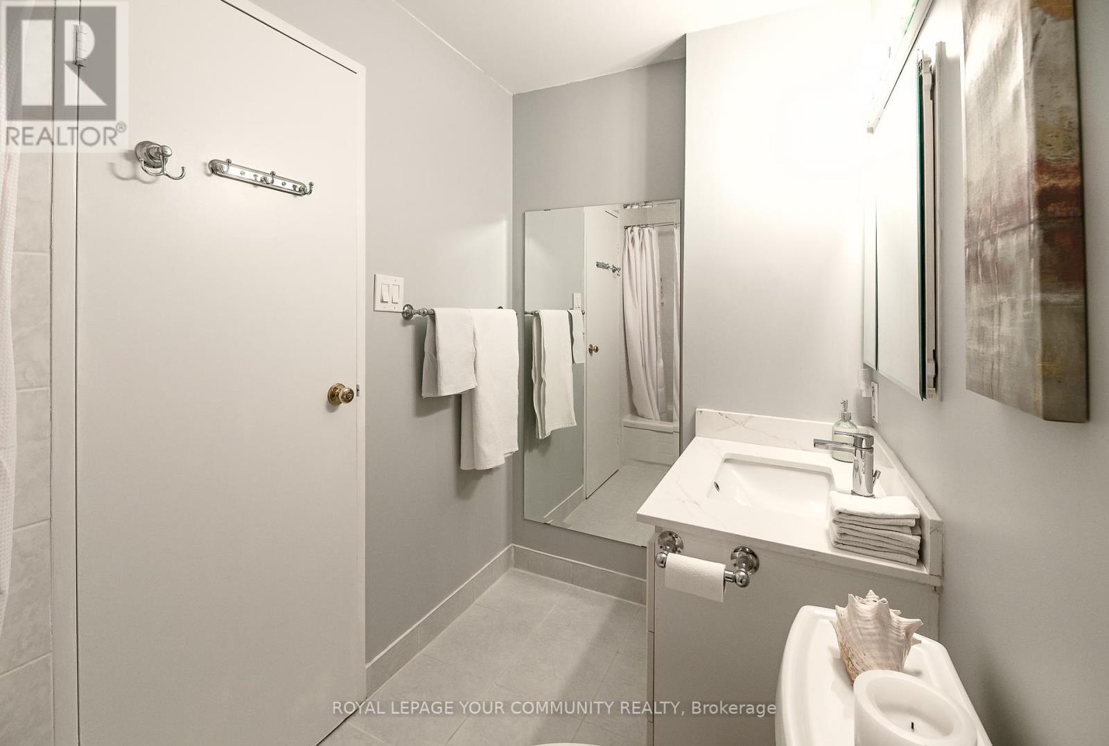 1608 - 3845 Lake Shore Boulevard W, Toronto, Ontario  M8W 4Y3 - Photo 20 - W12117331