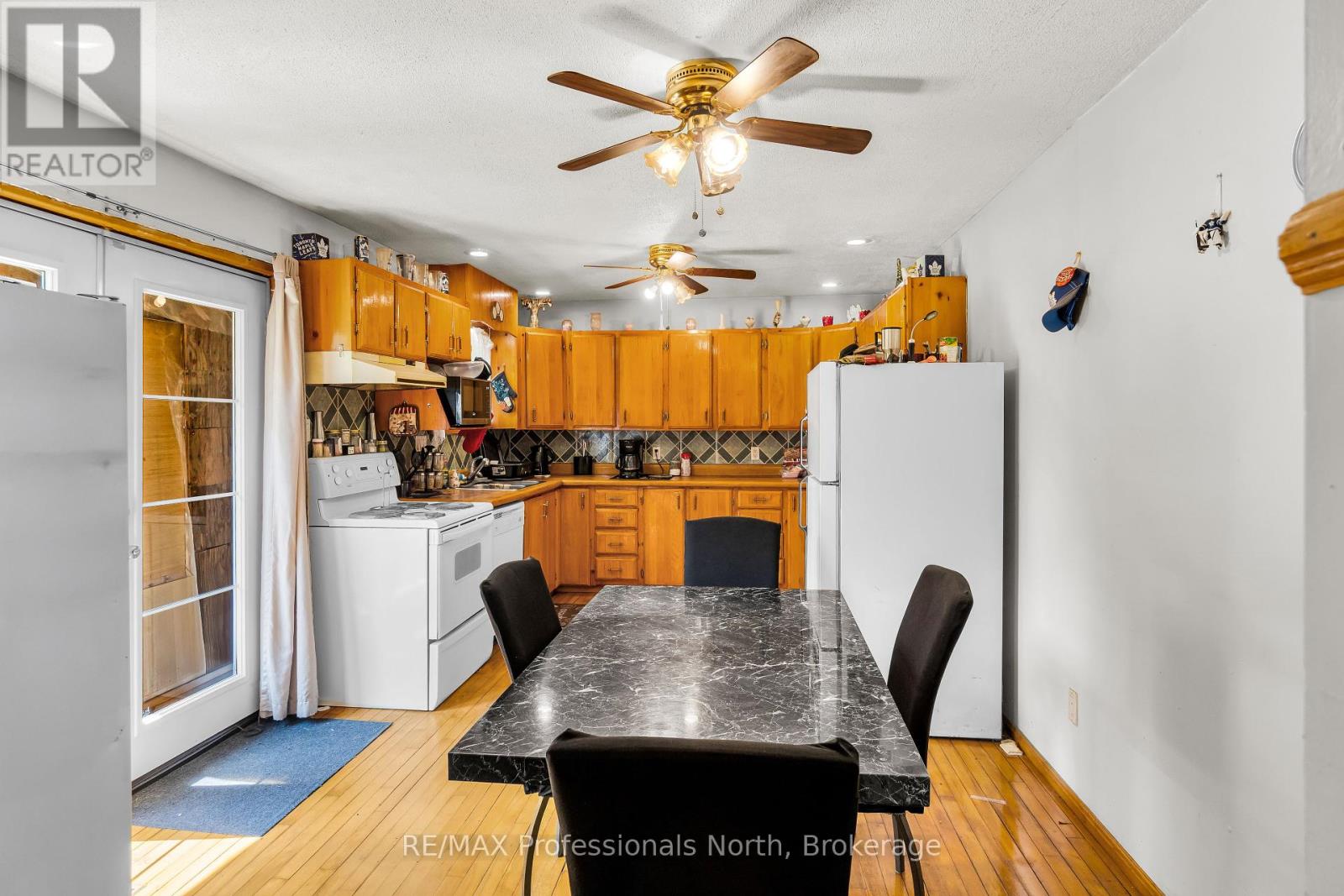 19 Henry Street, Huntsville, Ontario  P1H 1V5 - Photo 17 - X12264958