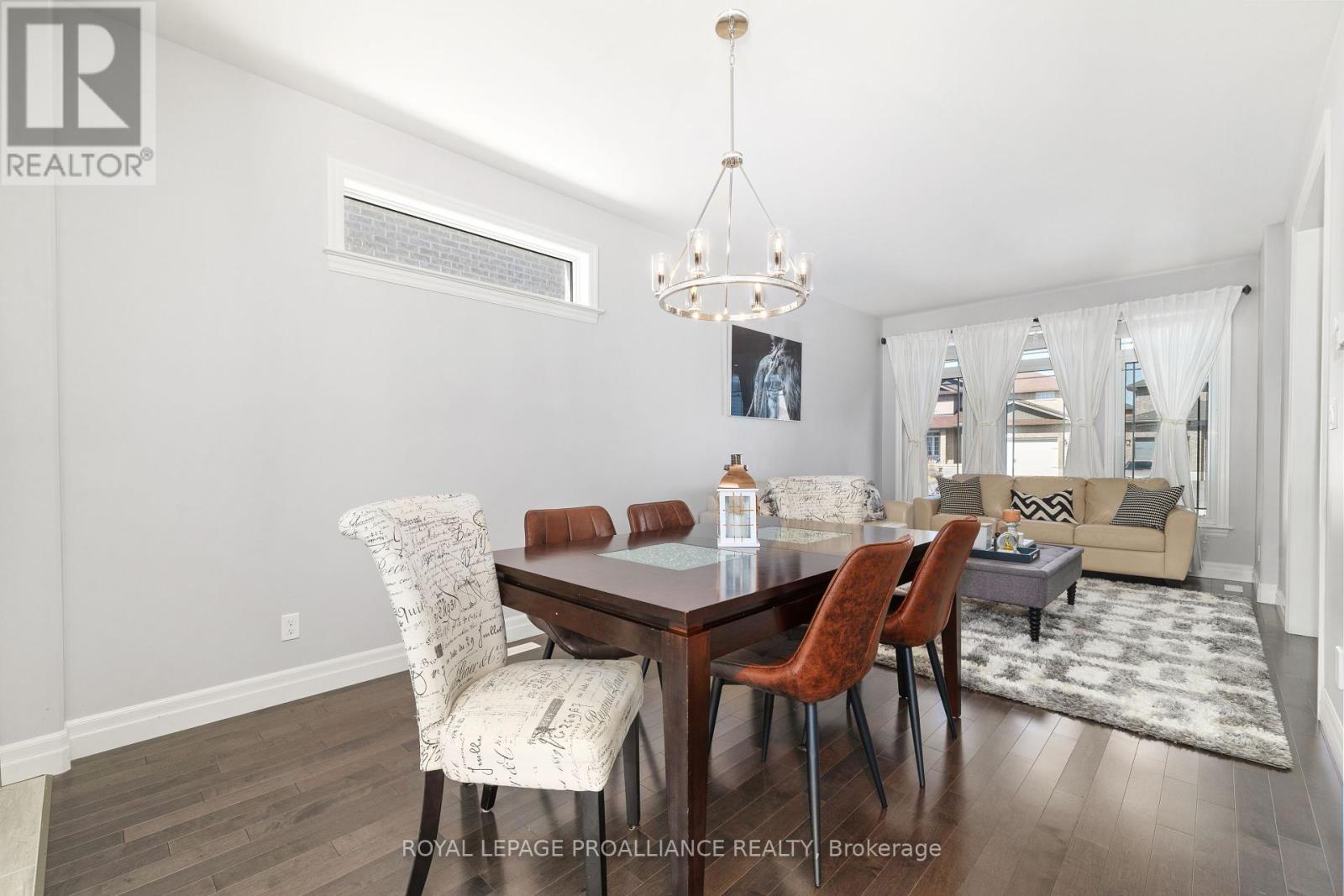 64 Crews Crescent, Quinte West, Ontario  K8V 0G3 - Photo 10 - X12264974
