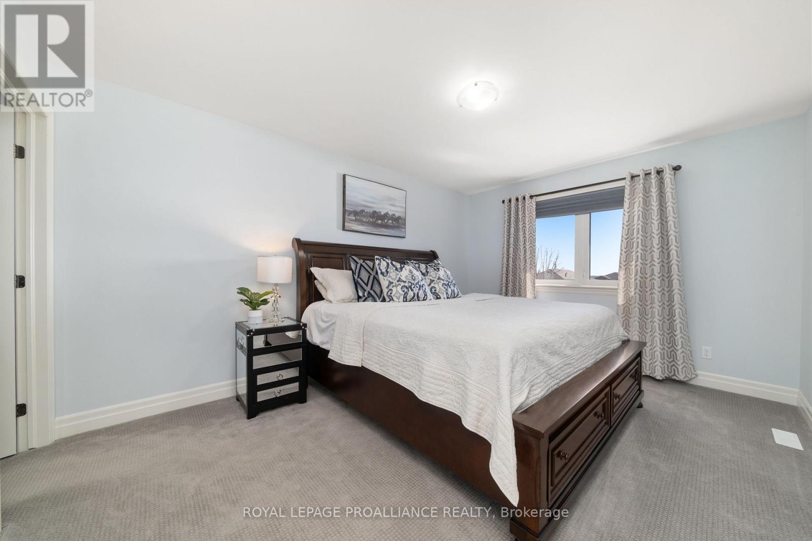 64 Crews Crescent, Quinte West, Ontario  K8V 0G3 - Photo 28 - X12264974
