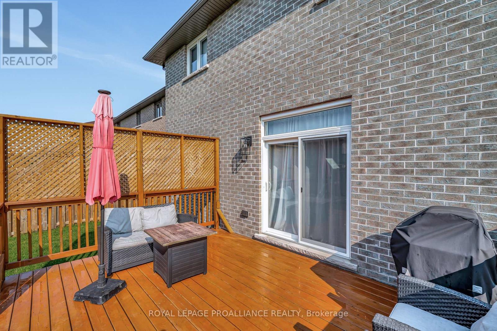 64 Crews Crescent, Quinte West, Ontario  K8V 0G3 - Photo 40 - X12264974