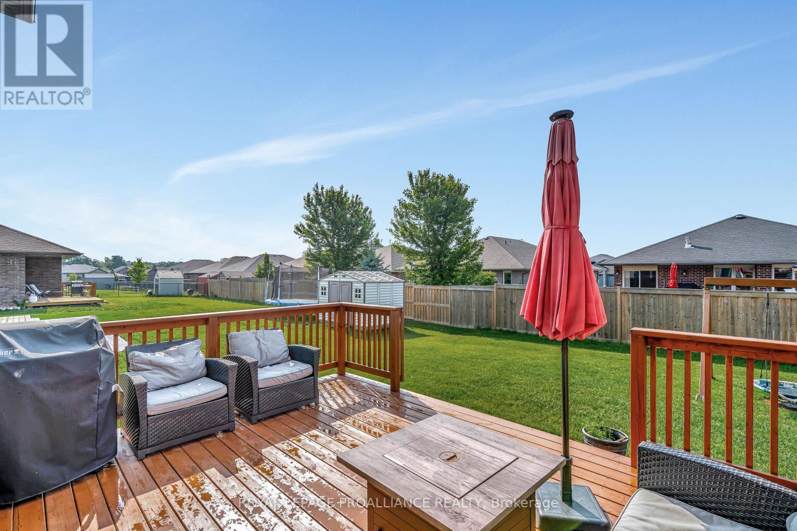 64 Crews Crescent, Quinte West, Ontario  K8V 0G3 - Photo 41 - X12264974