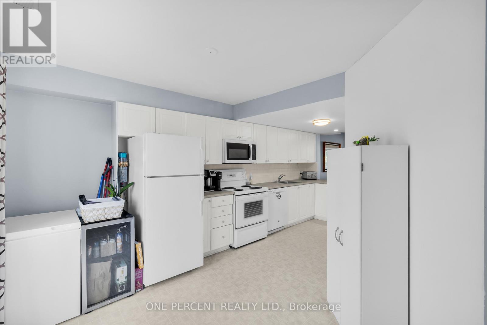 3 - 250 Cresthaven Drive, Ottawa, Ontario  K2G 6W4 - Photo 25 - X12264977