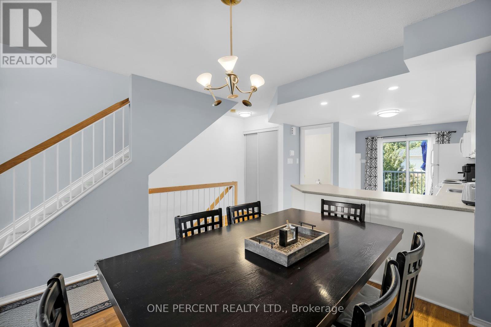3 - 250 Cresthaven Drive, Ottawa, Ontario  K2G 6W4 - Photo 7 - X12264977