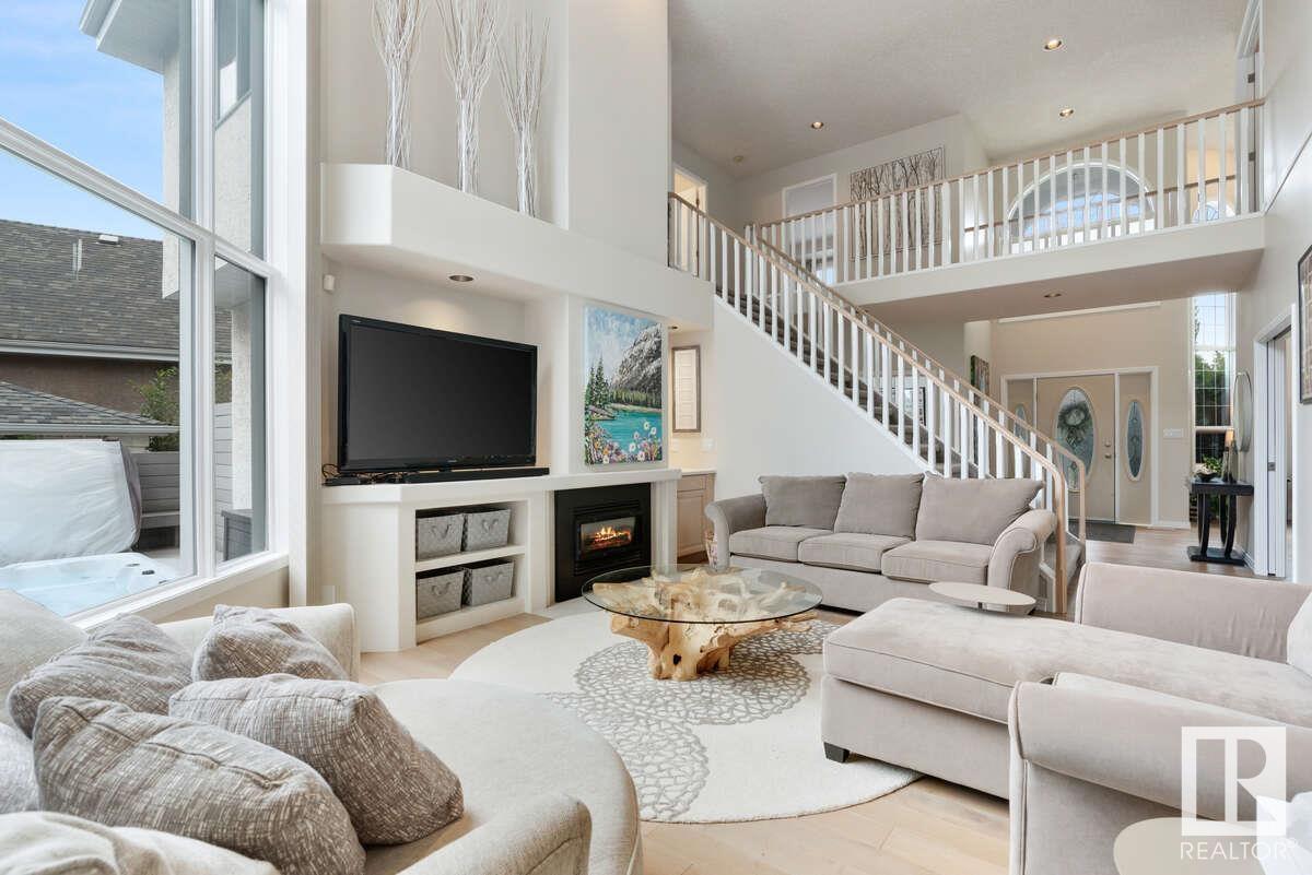 Property at 434 TWIN BROOKS CR NW image 3